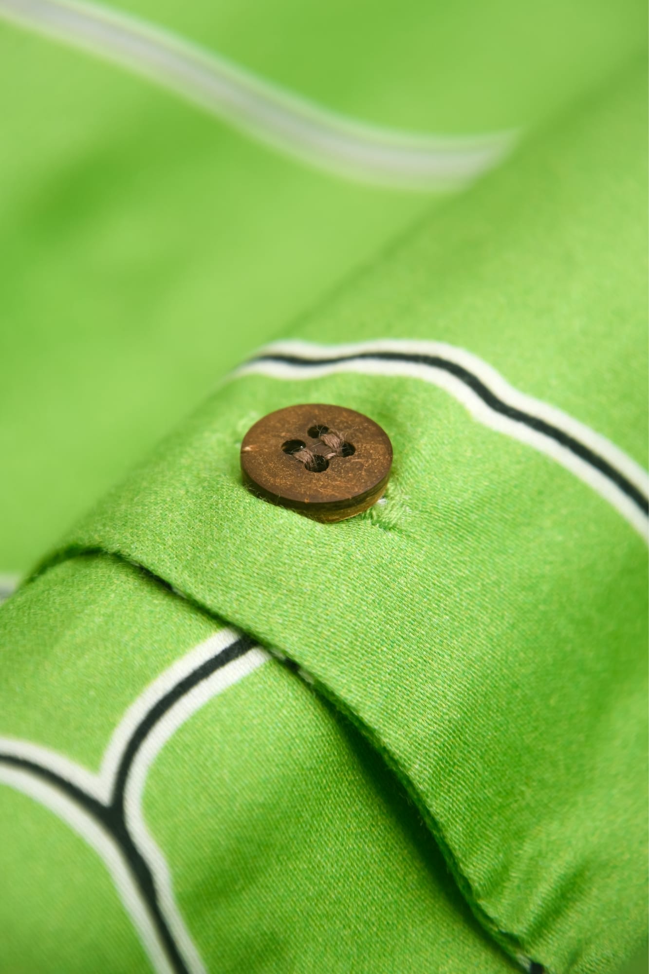 Abstract Print Men's Shirt - Image 3