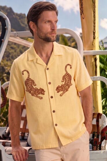 Tiger Embroidery Half Sleeve Shirt for Men