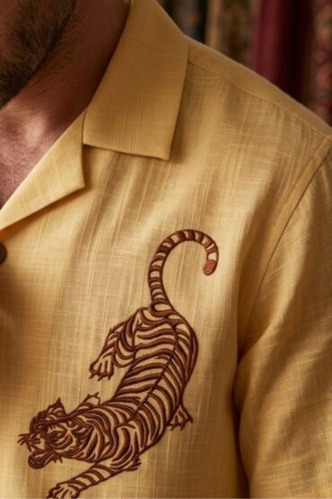 Tiger Embroidery Half Sleeve Shirt for Men