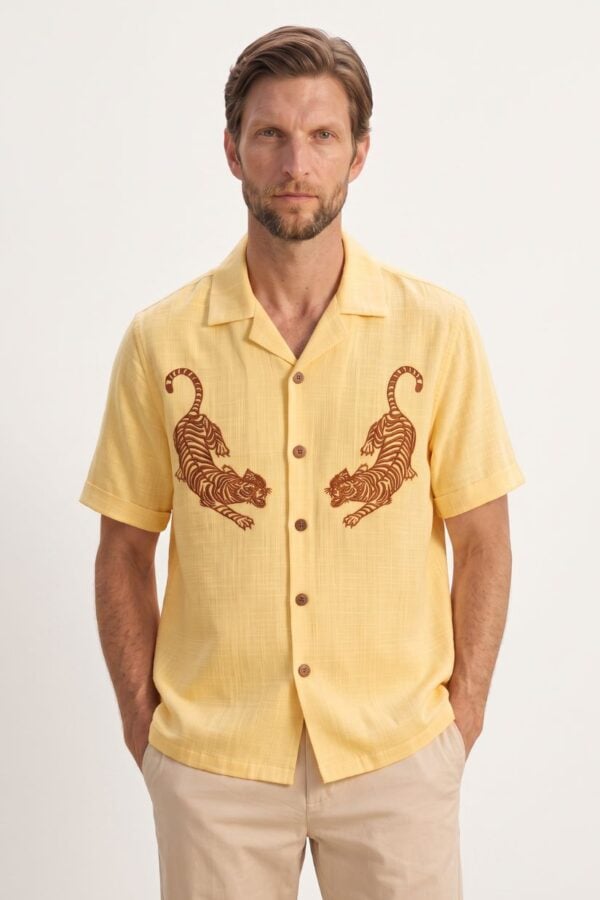 Tiger Embroidery Half Sleeve Shirt for Men